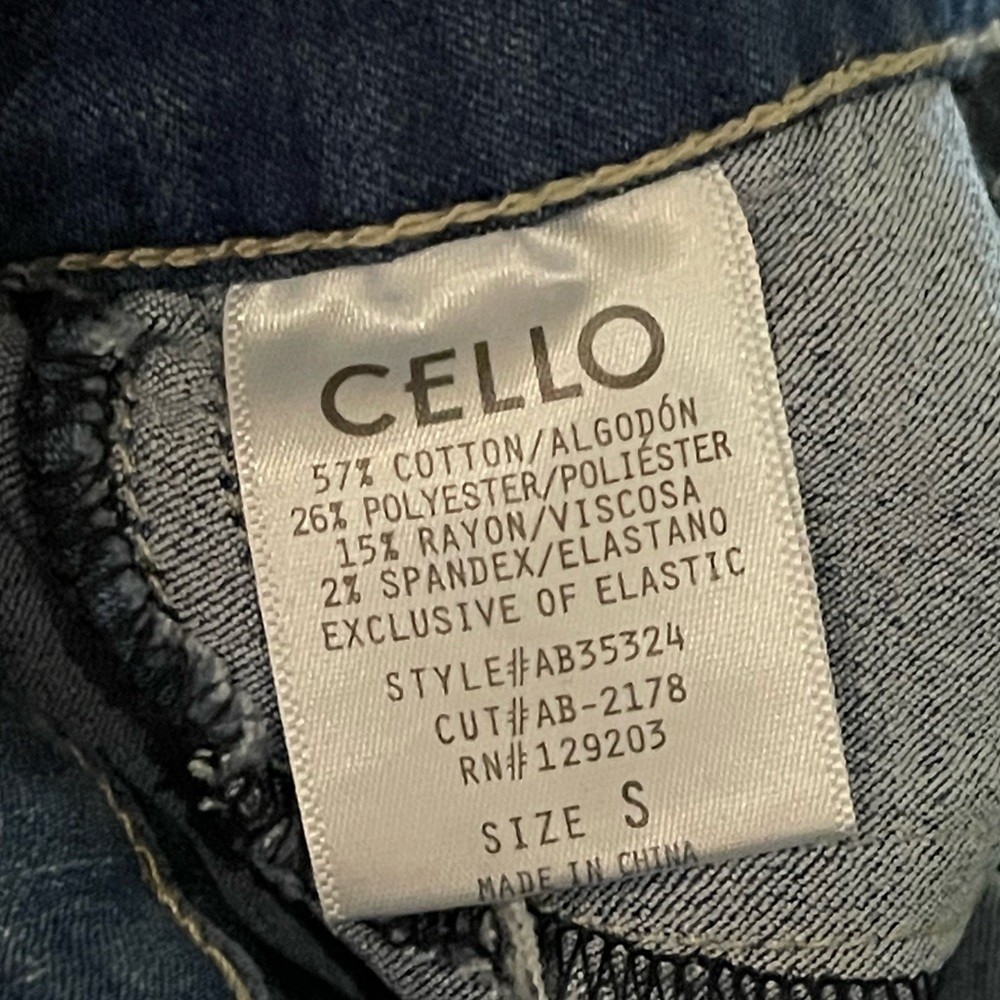 👖 Cello Flare Pull On jeans👖. Sold Out. - Picture 7 of 9